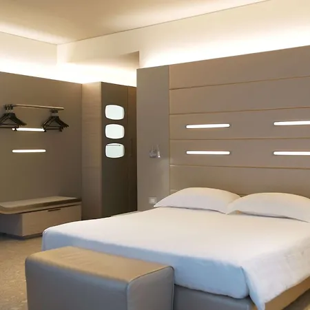 Western Net Tower 4*