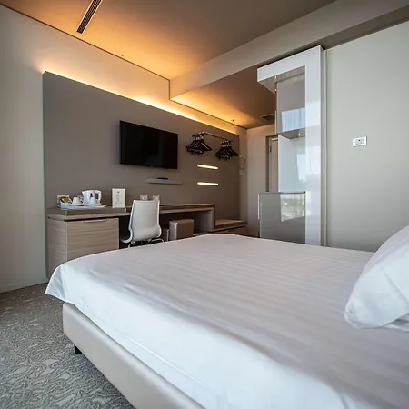 Western Net Tower Hotel 4*