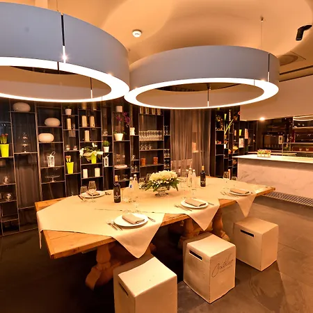 Western Net Tower 4*