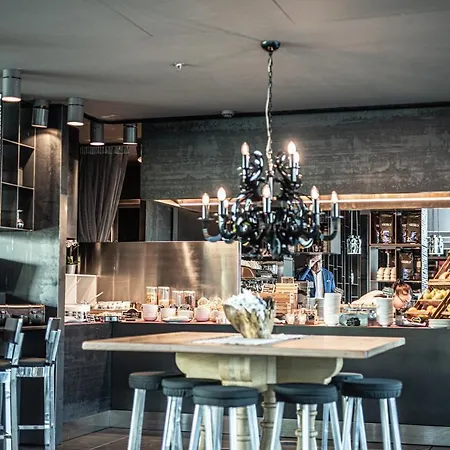Western Net Tower 4* Padua