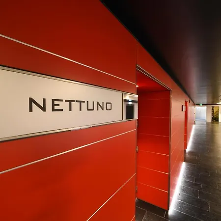 Western Net Tower 4* Padua