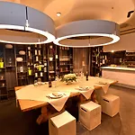 Western Net Tower 4*