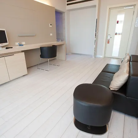 Western Net Tower 4*