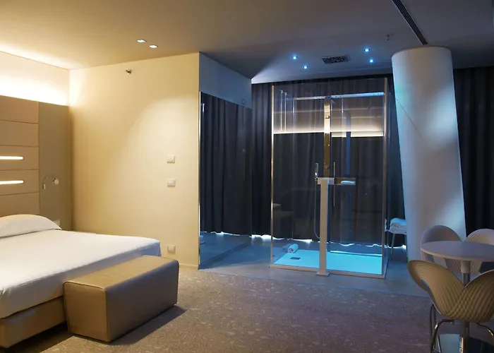 Western Net Tower Hotel 4*