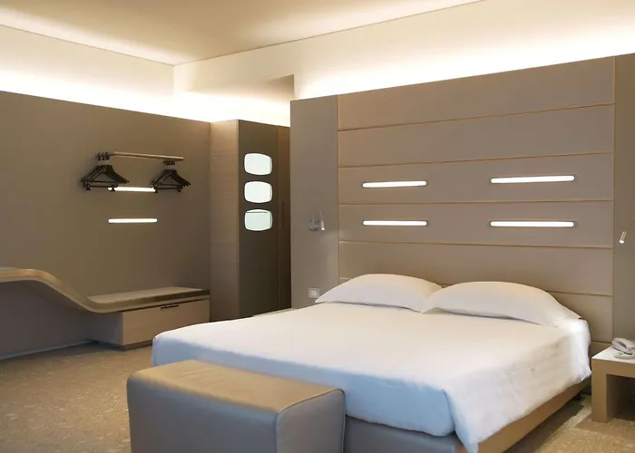 Western Net Tower 4*