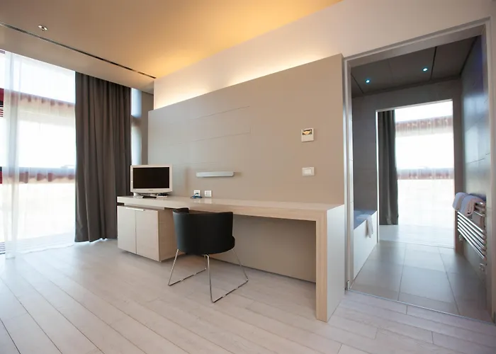 Western Net Tower 4* Padoue