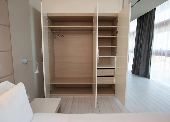 Hotel Western Net Tower 4*