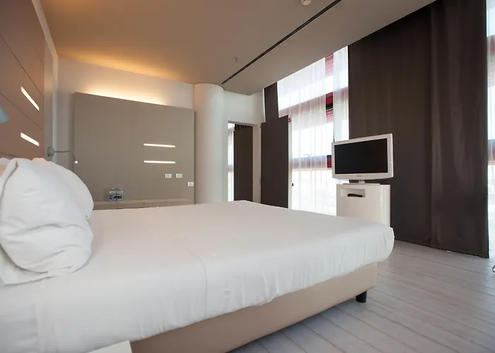 Hotel Western Net Tower 4*