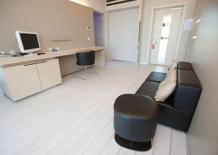 Western Net Tower 4*