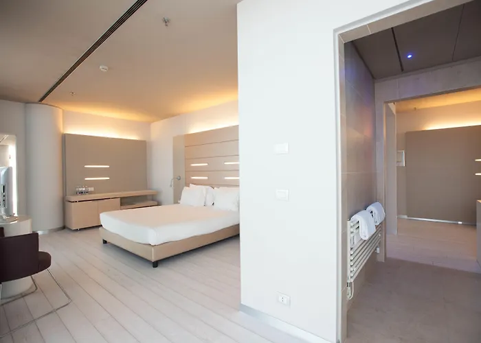 Western Net Tower Hotel 4*